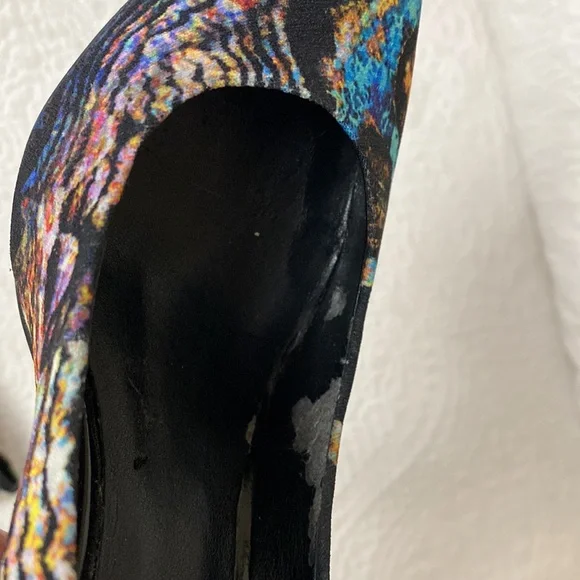 Nine West Flax Heels - Picture 8 of 16
